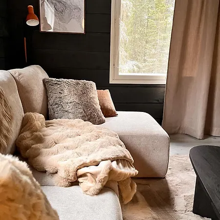 New Traditional Lapland - Sauna&skibus * Levi